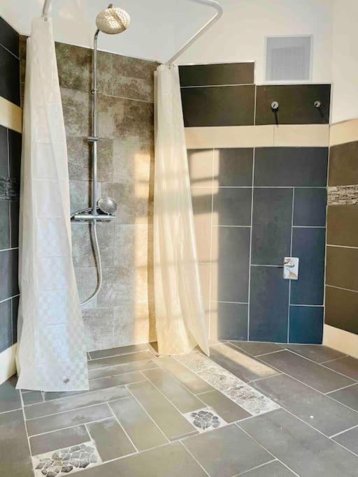 Castle View Living 1 - Best Apartment In Weilburg Exterior foto